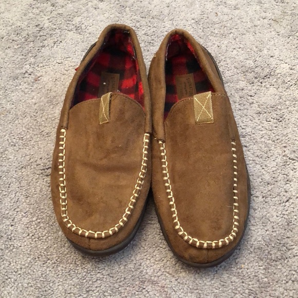 Levis size 11/12 brown checkered slip on slippers
